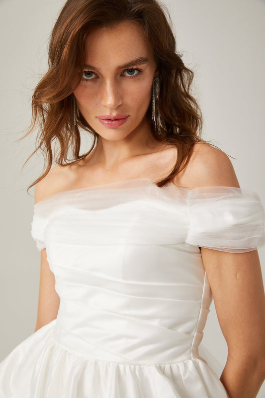 Aurore white off-shoulder bowknot mini dress (US Only)