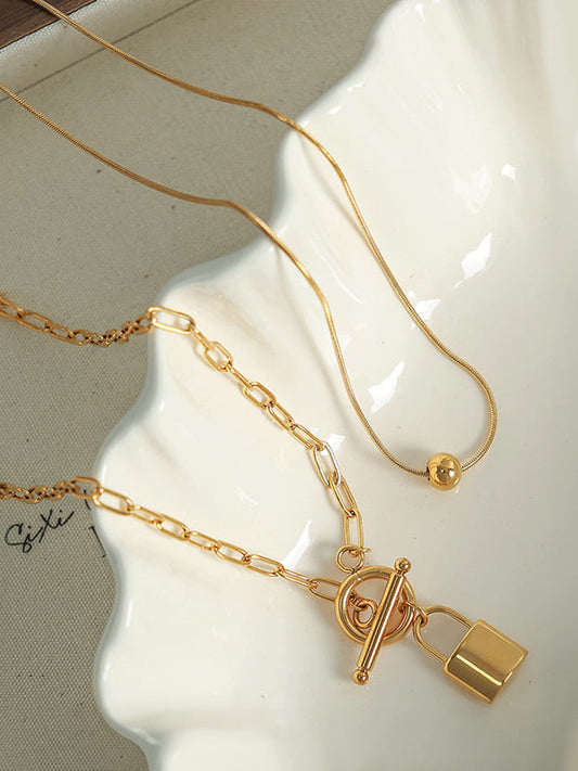 Fob Styled 18K Gold Pendant Necklace